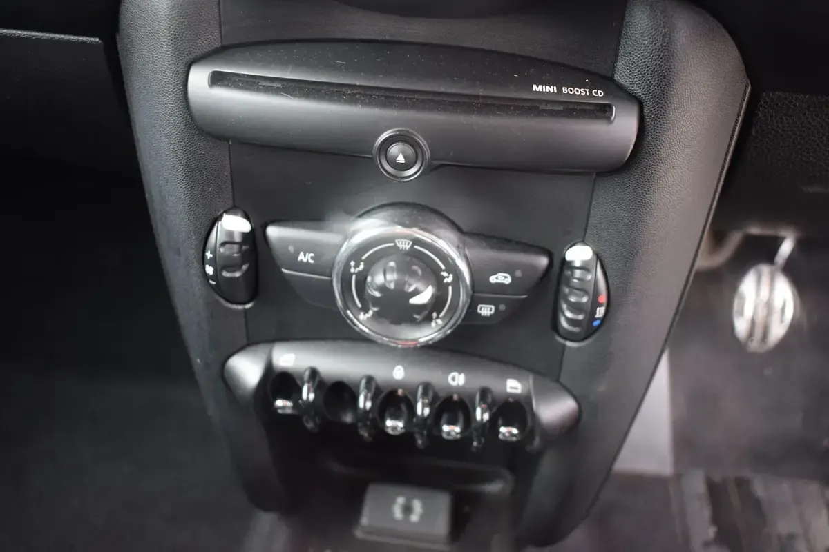 Used Mini Cooper S Hatch 184 HP (135 kW) 2013 Orange Hatchback