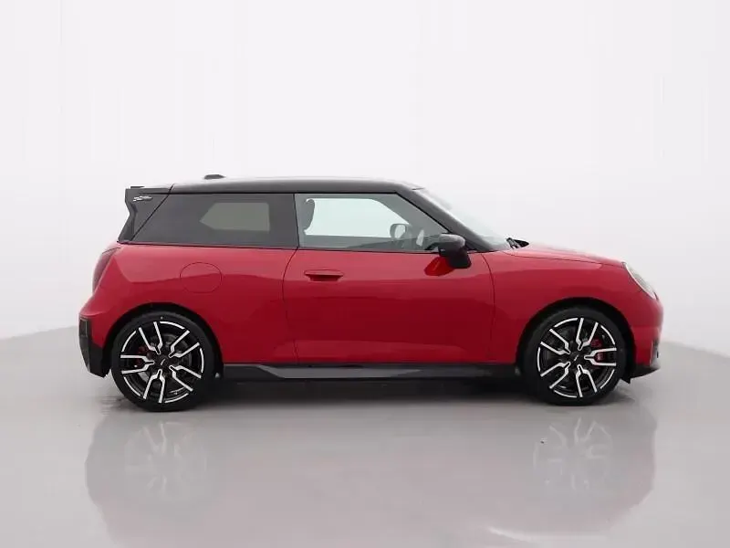 Used Mini Cooper Hatch 186 kW (254 HP) 2025 Red Hatchback