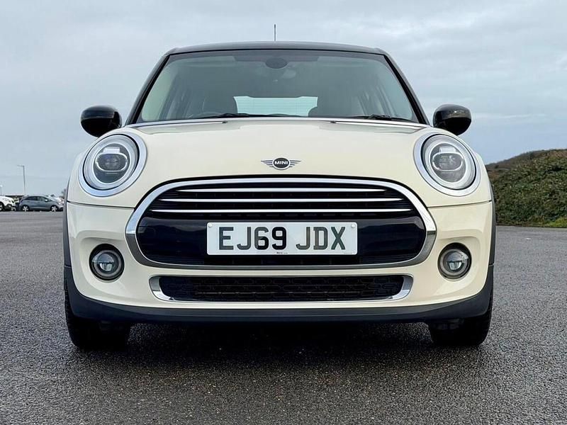 Used Mini Cooper Exclusive 2019 White Hatchback