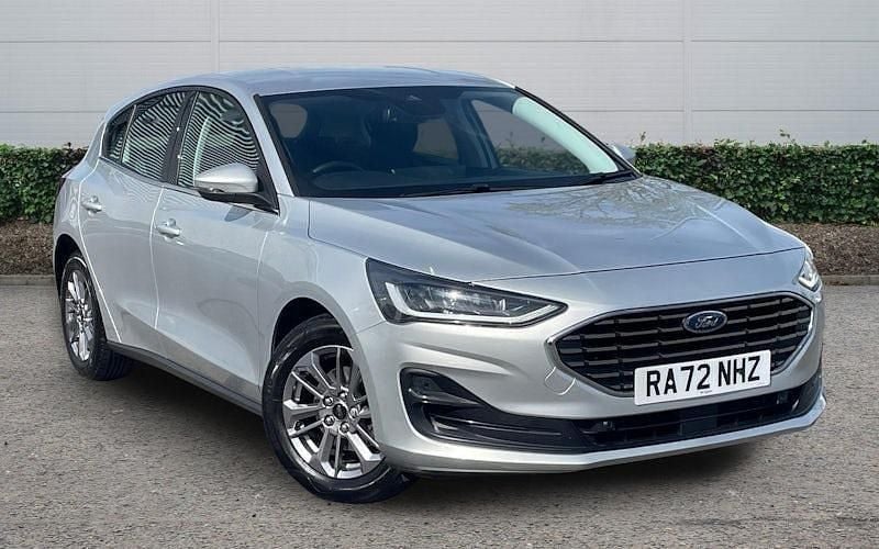 Used Ford Focus Titanium 125 HP (91 kW) 2023 Silver Hatchback
