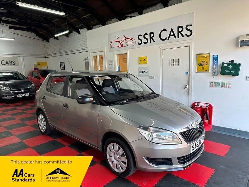 Used Skoda Fabia 60 HP (44 kW) 2013 Beige Hatchback
