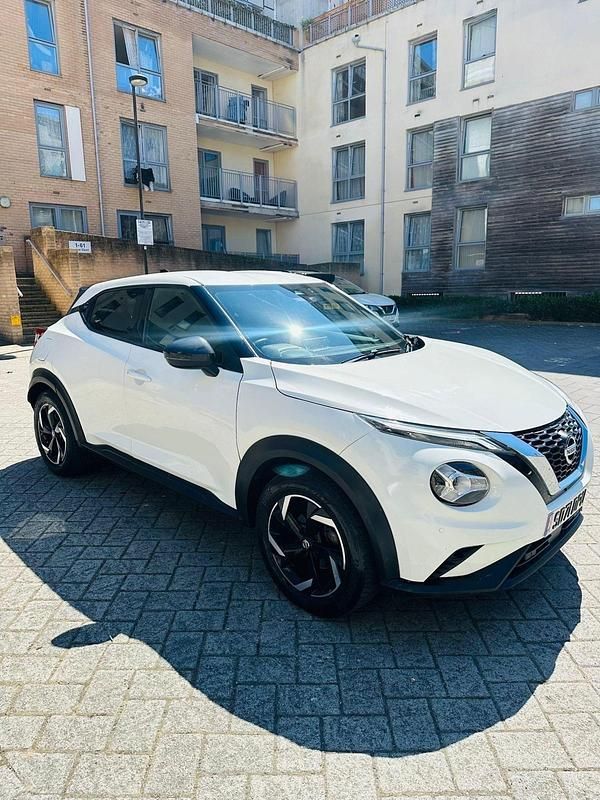 White Used 2021 Nissan Juke N-Connecta SUV | £11,795 (Super price) - Image 1/4