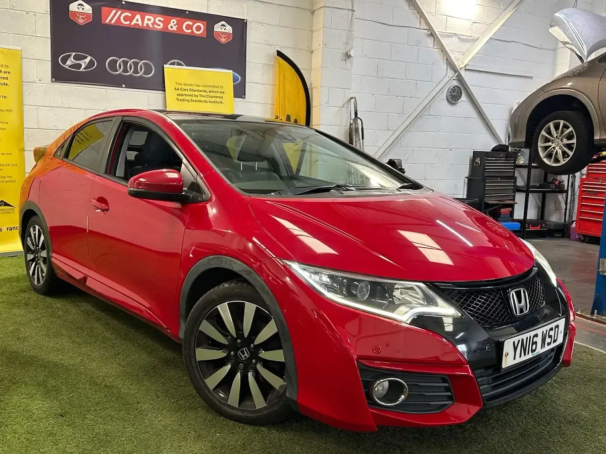 Used Honda Civic SR 142 HP (104 kW) 2016 Red Hatchback