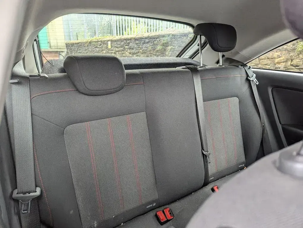 Used Vauxhall Corsa Edition 2010 White Hatchback
