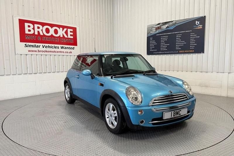 Blue Used 2004 Mini ONE Hatch Hatchback | £3,990 (Fair price) - Image 1/1