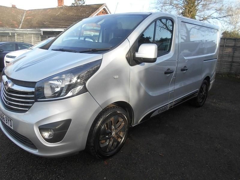 Used Vauxhall Vivaro Edition 125 HP (91 kW) 2018 Silver MPV