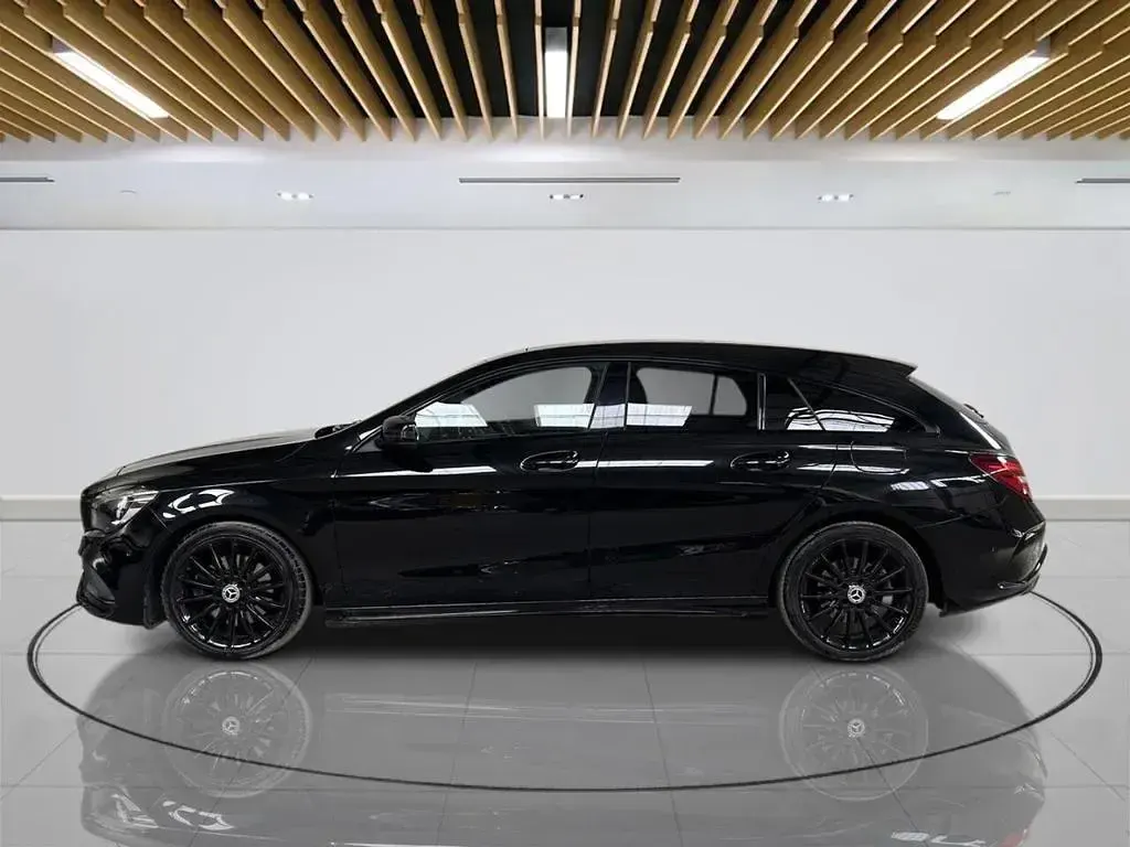 Used Mercedes CLA220 Shooting Brake AMG line 177 HP (130 kW) 2018 Black Estate