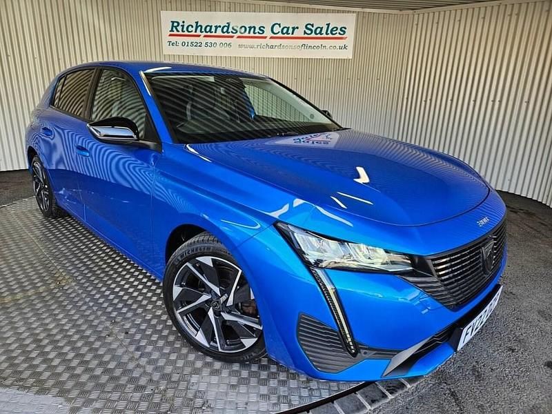 Used Peugeot 308 Allure Premium 130 HP (95 kW) 2022 Blue Hatchback