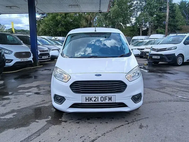Used Ford Courier Limited 2021 Frozen white (solid paint) MPV