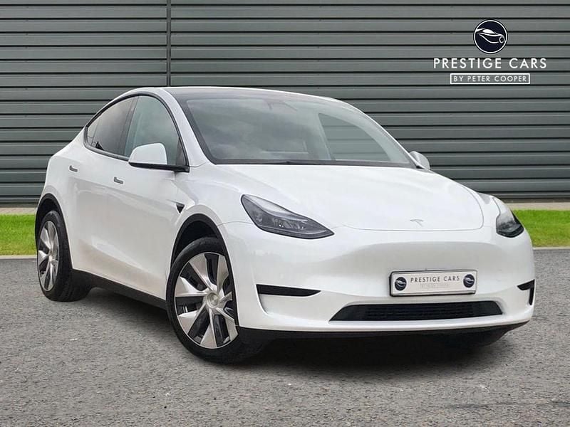 White Used 2022 Tesla Model Y SUV | £22,997 (Fair price) - Image 1/4
