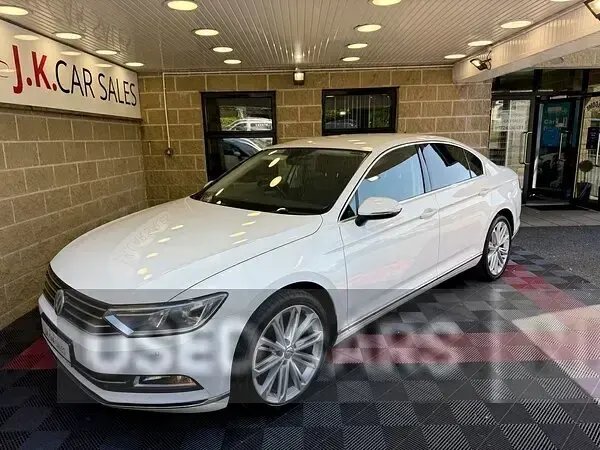 Used VW Passat GT 120 HP (88 kW) 2016 White Sedan