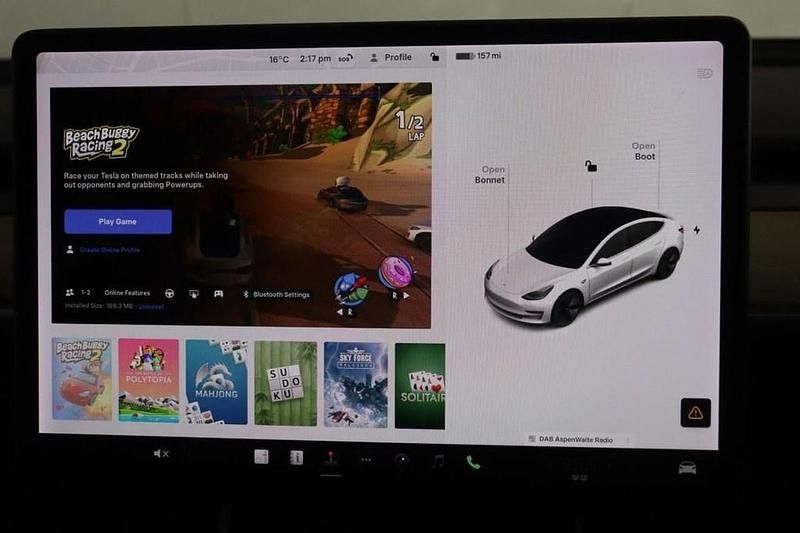 Used Tesla Model 3 Standard Range Plus 239 kW (325 HP) 2019 White Sedan