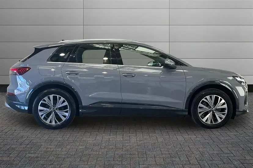 Used Audi Q4 e-tron Sport 150 kW (204 HP) 2023 Grey SUV