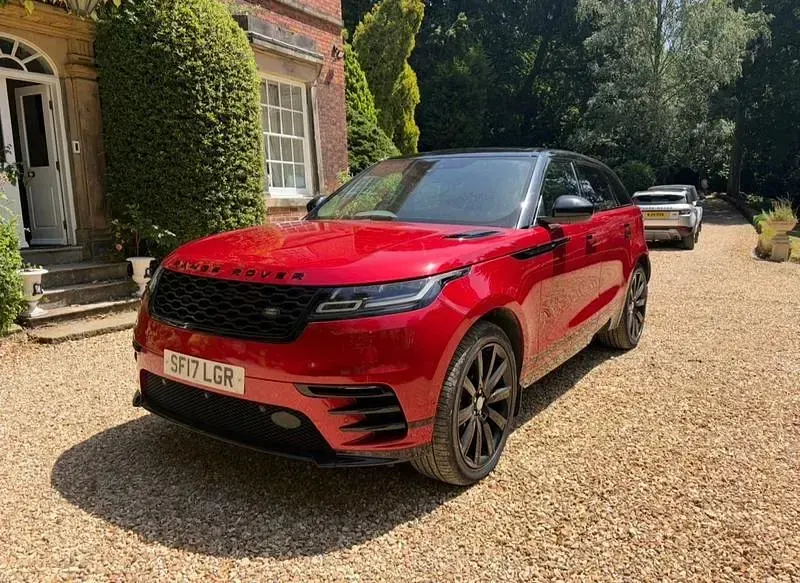 Used Land Rover Range Rover Velar HSE Dynamic 300 HP (220 kW) 2017 Red SUV