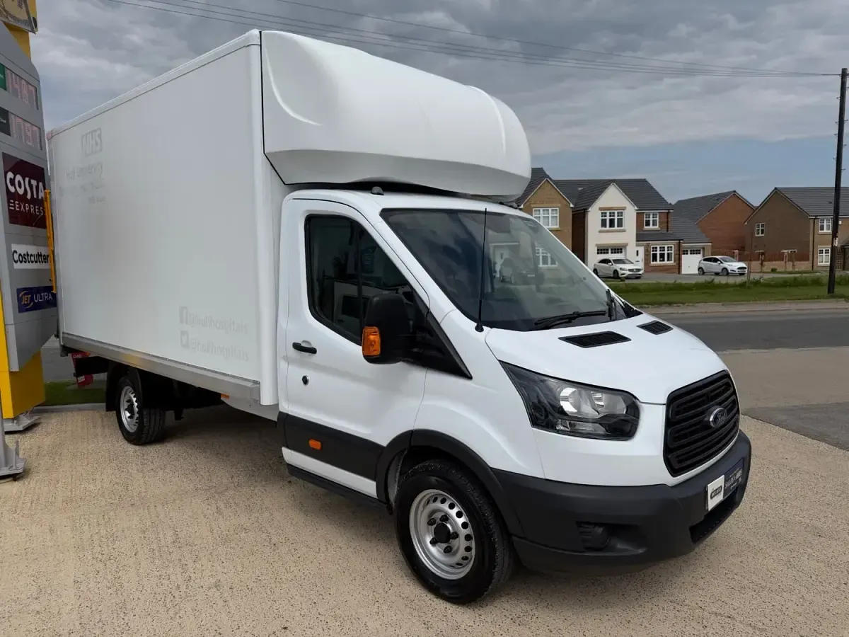 Usado Ford Transit 130 HP (95 kW) 2020 Branco
