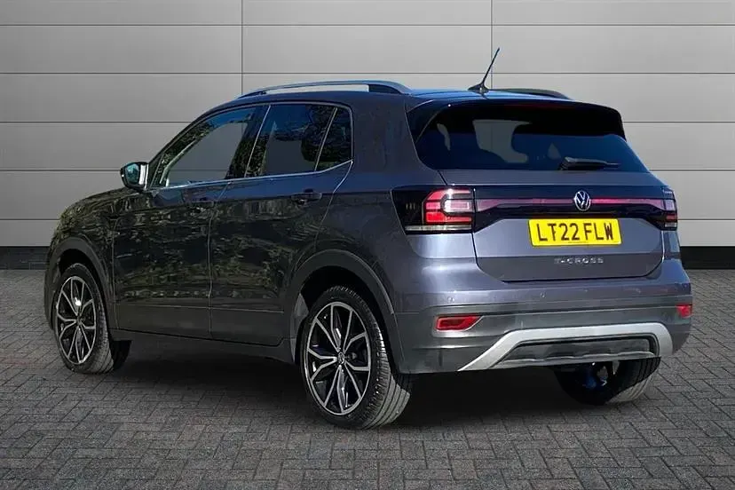 Used VW T-Cross SEL 150 HP (110 kW) 2022 Smokey grey SUV