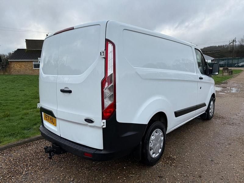 Used Ford Transit Custom S 105 HP (77 kW) 2021 White Van