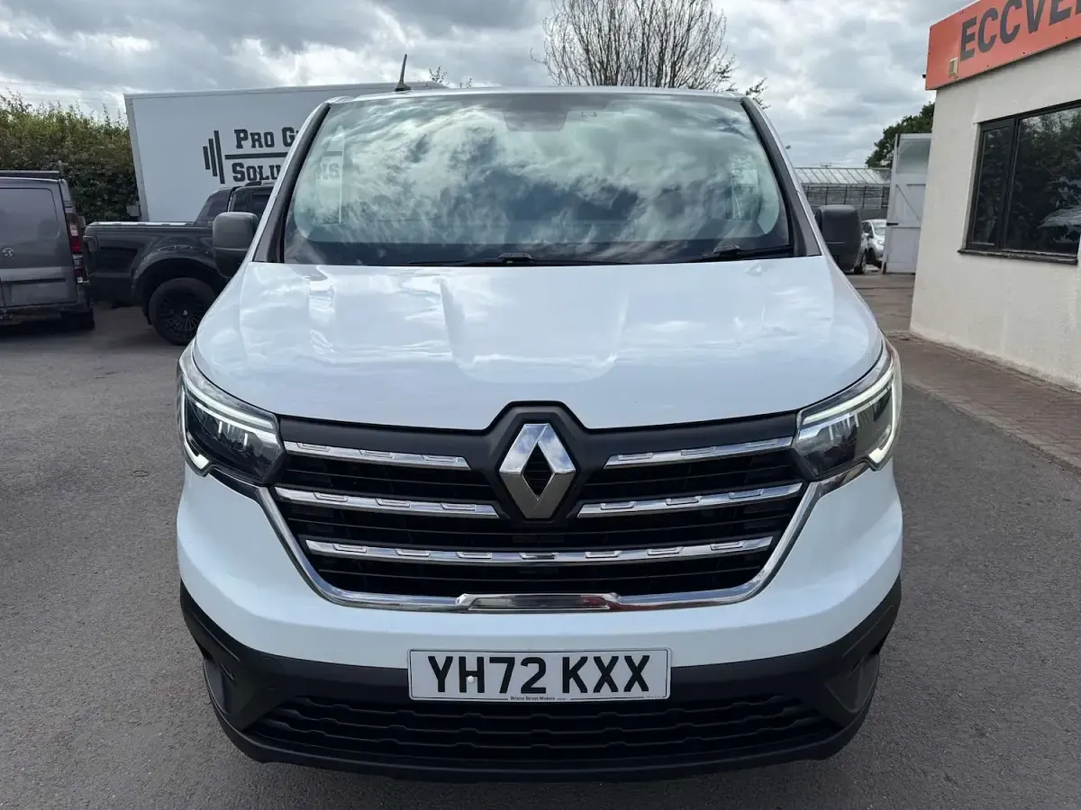 Used Renault Trafic Business 2022 White