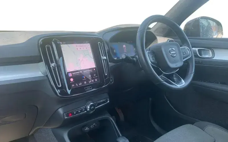 Used Volvo XC40 Plus 163 HP (119 kW) 2026 SUV