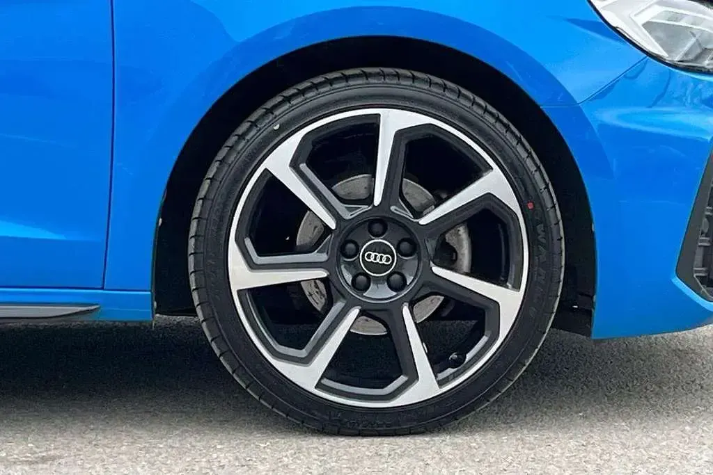 Used Audi A1 Black Edition 109 HP (80 kW) 2022 Blue Hatchback