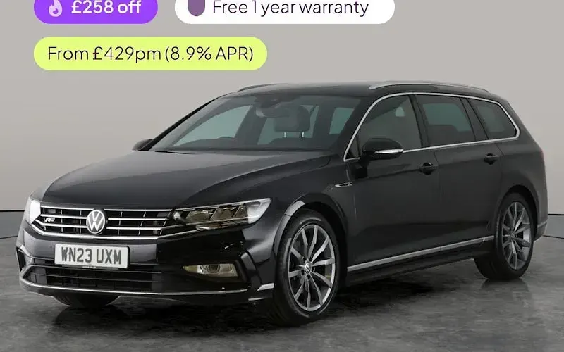 Used VW Passat R-line 150 HP (110 kW) 2023 Estate