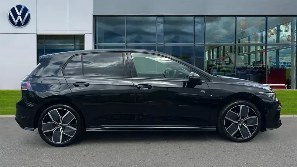 New VW Golf VIII Black Edition 150 HP (110 kW) 2026 Grenadilla black metallic Hatchback