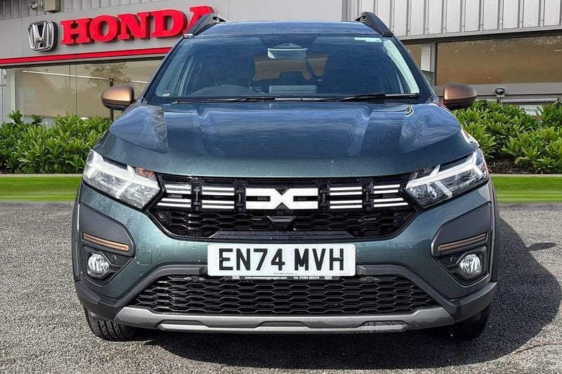 Begagnad Dacia Jogger Extreme 2025 Grön Minibuss