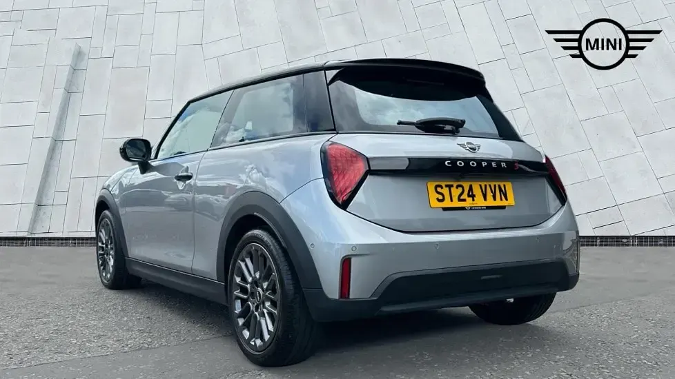Used Mini Cooper S Hatch 201 HP (147 kW) 2024 Silver Hatchback