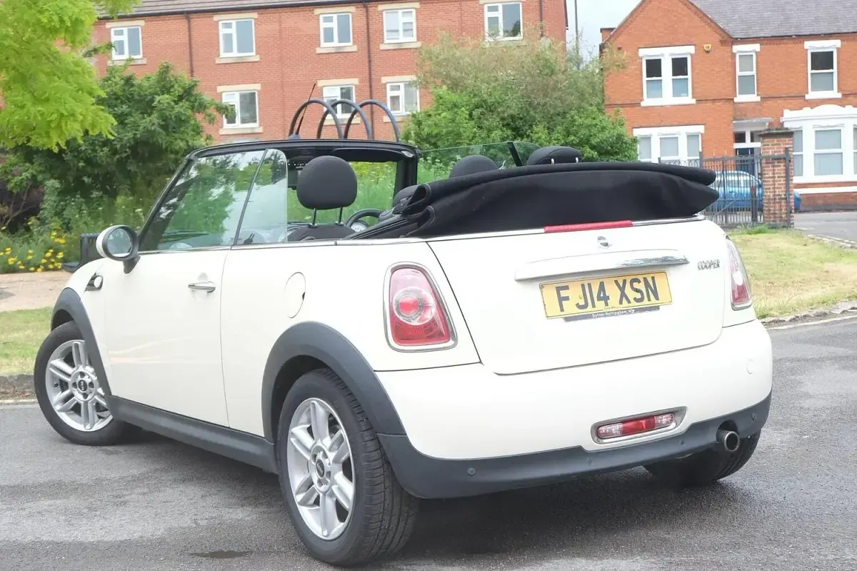 Used Mini Cooper Cabriolet 122 HP (89 kW) 2014 White Cabriolet