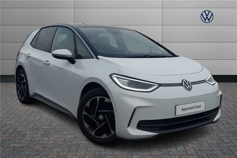White Used 2024 VW ID.3 Pro Hatchback | £23,199 - Image 1/4