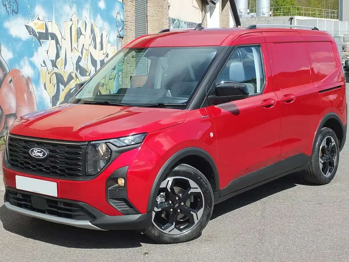 Used Ford Transit Active 125 HP (91 kW) 2025 Red Van