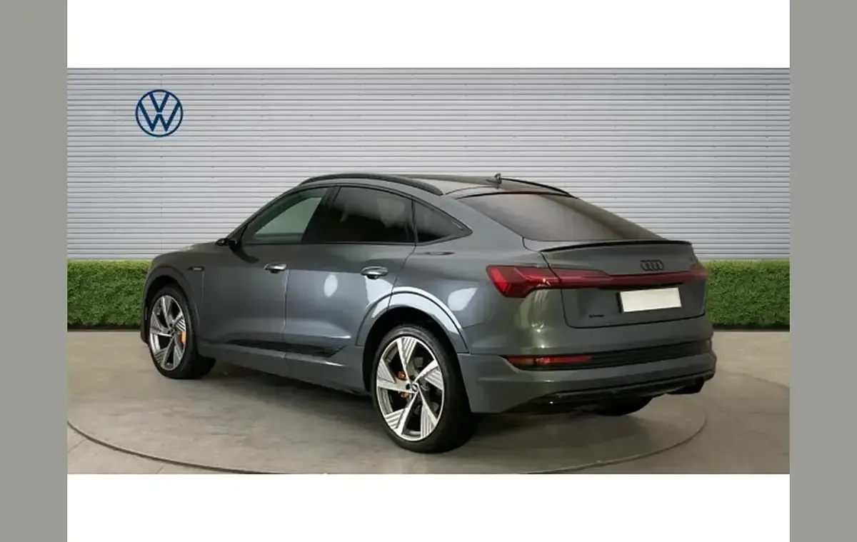 Used Audi e-tron Advanced 300 kW (408 HP) 2022 Grey SUV