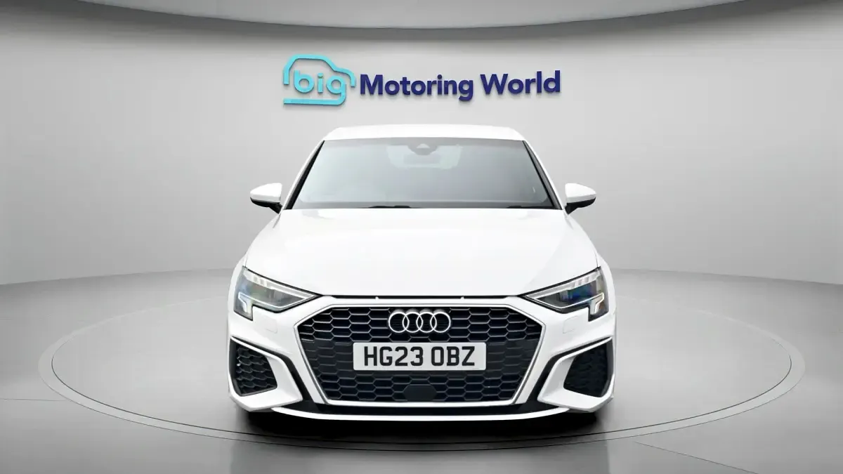 Used Audi A3 S-Line 148 HP (108 kW) 2023 White Sedan