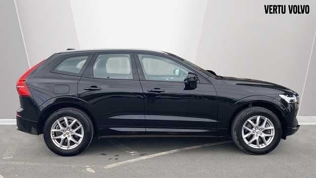 Used Volvo XC60 Momentum 190 HP (139 kW) 2020 Black SUV
