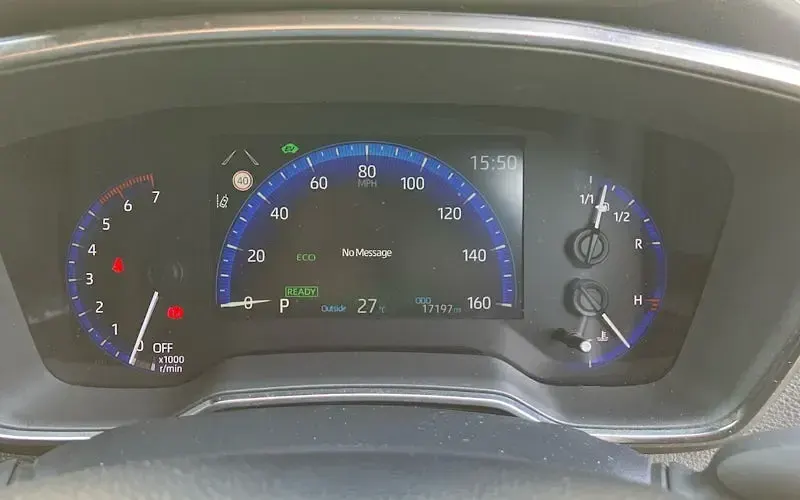 Used Toyota Corolla Design 122 HP (89 kW) 2019 Blue Hatchback