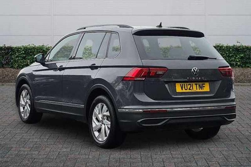 Used VW Tiguan Life 150 HP (110 kW) 2021 Grey SUV