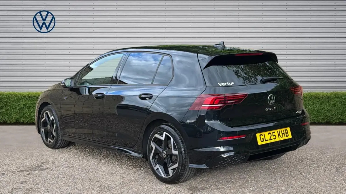 Used VW Golf VIII R-line 150 HP (110 kW) 2025 Black Hatchback
