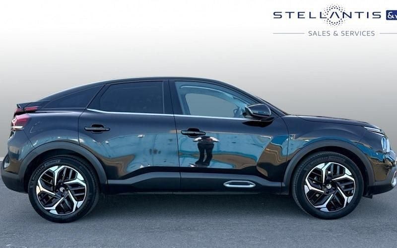 Używany Citroën C4 PureTech 131 KM (96 kW) 2024 Czarny SUV