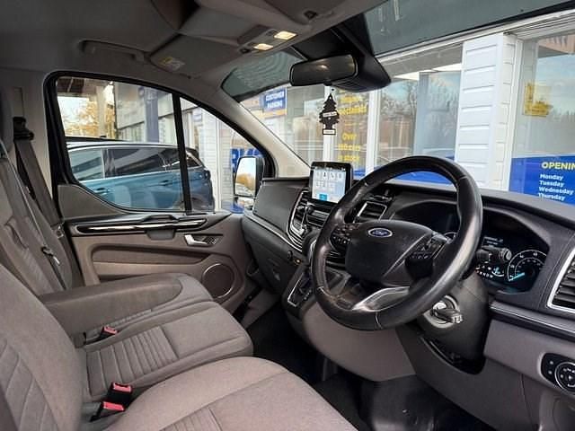 Used Ford Tourneo Custom Titanium 130 HP (95 kW) 2019 Van