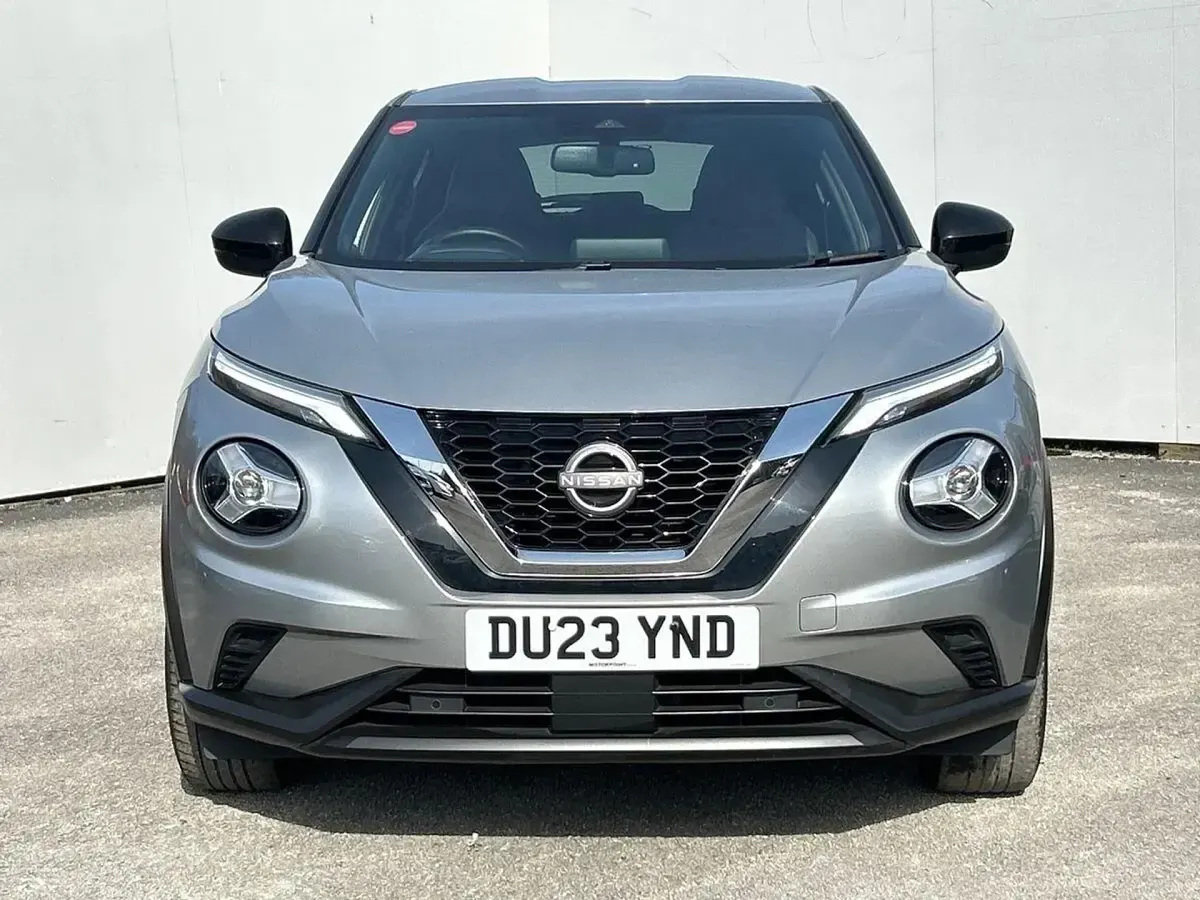 Used Nissan Juke N-Connecta 114 HP (83 kW) 2023 Silver SUV