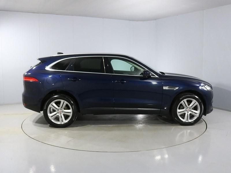Used Jaguar F-Pace Portfolio 180 HP (132 kW) 2020 Blue SUV