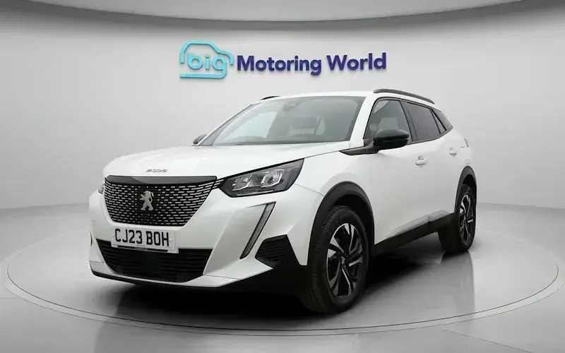 Used Peugeot 2008 Allure+ 101 HP (74 kW) 2023 White SUV