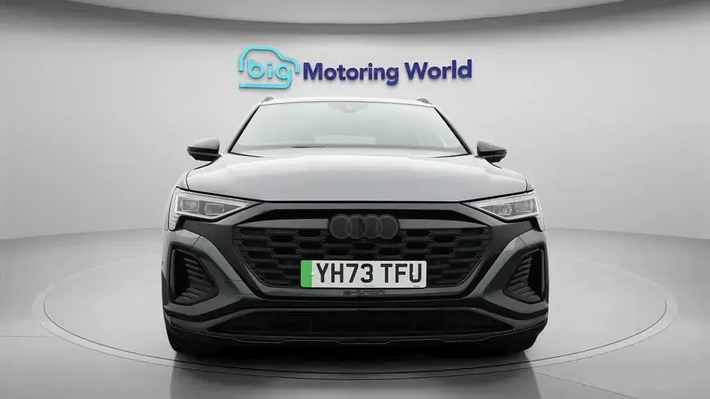 Used Audi Q8 e-tron Black Edition 300 kW (408 HP) 2023 Grey SUV