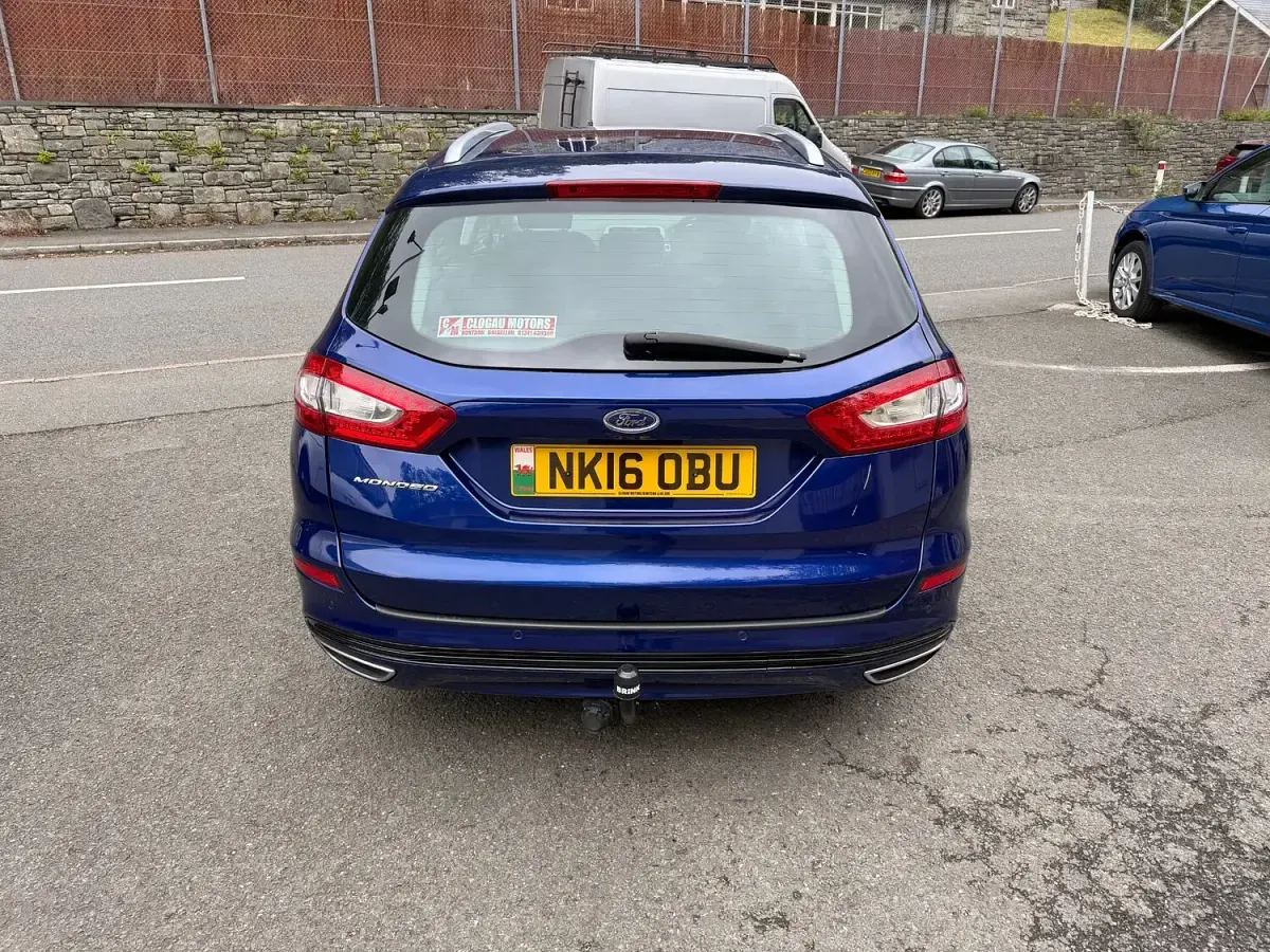 Used Ford Mondeo Titanium 180 HP (132 kW) 2016 Blue Estate