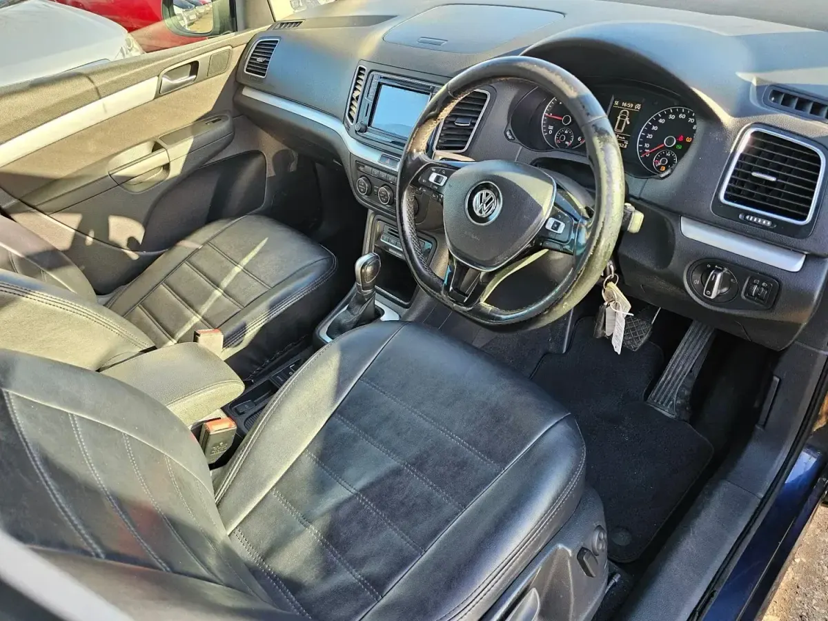 Usado VW Sharan SE 177 HP (130 kW) 2016 Azul Monovolume