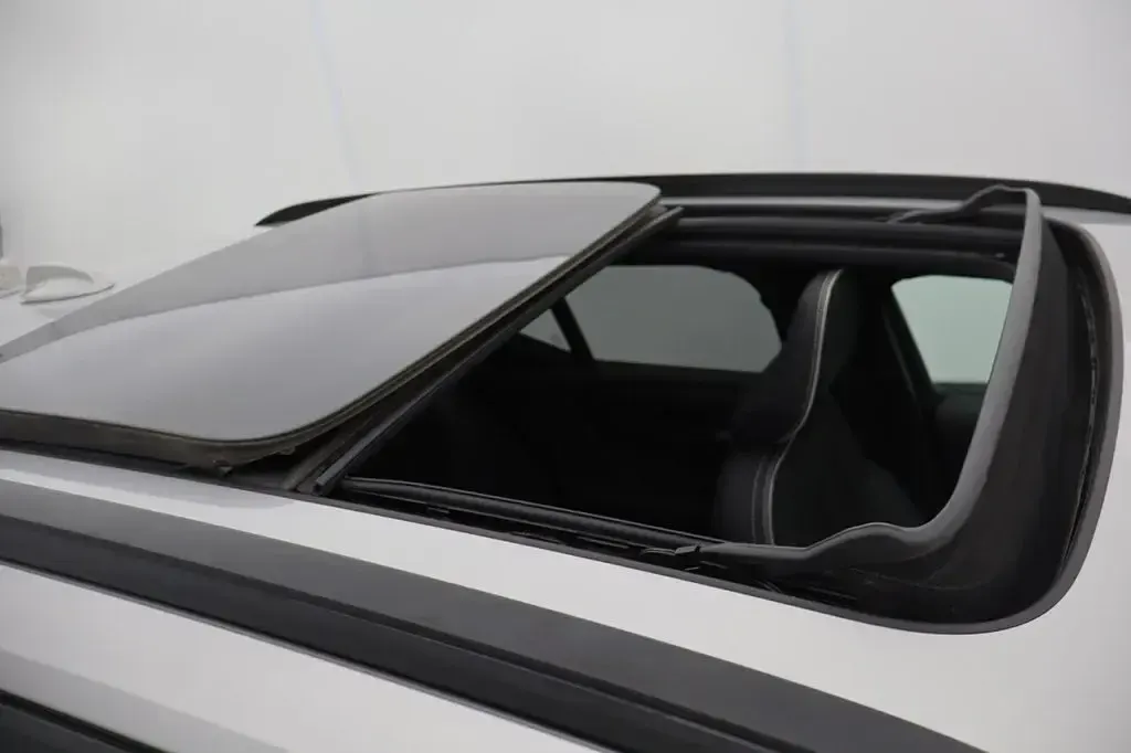 Used Volvo XC40 Ultimate 2022 Silver SUV