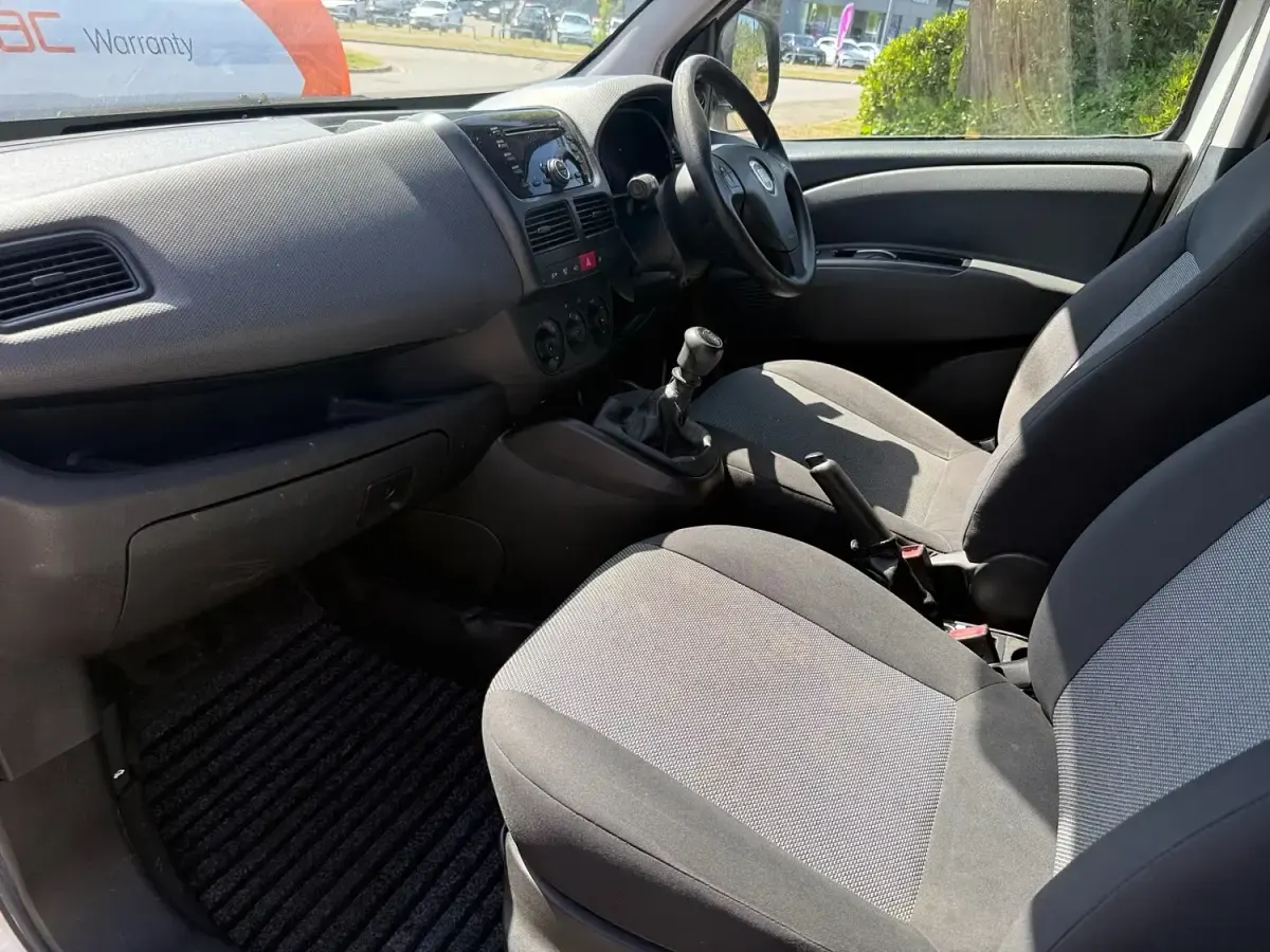 Käytetty Fiat Doblò 105 HP (77 kW) 2014 Valkoinen Tila-auto