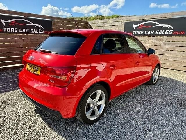 Used Audi A1 Sportback Sport 125 HP (91 kW) 2015 Red Hatchback