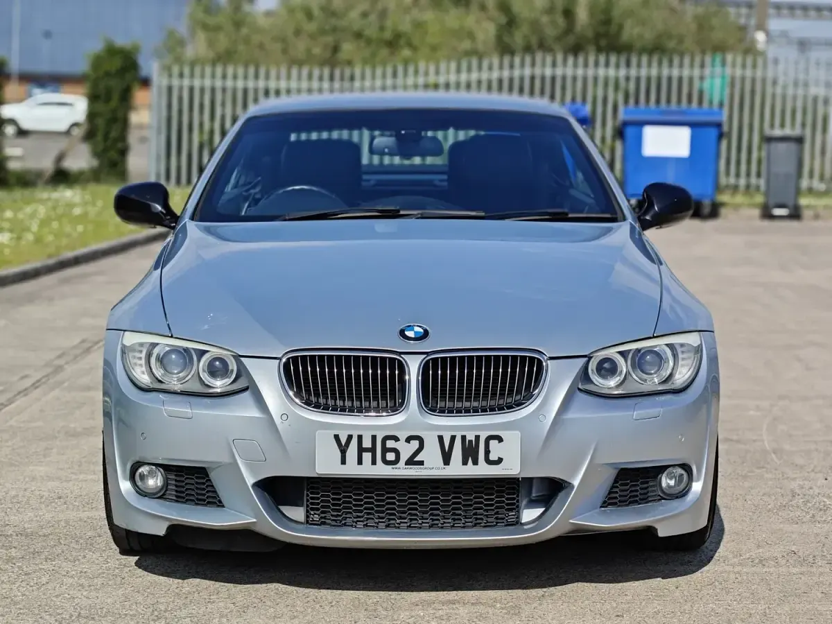 Usado BMW 320 Cabriolet Sport Line 184 CV (135 kW) 2012 Azul Descapotable