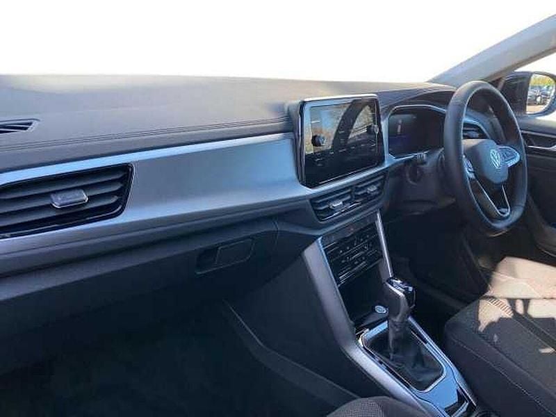 Novo VW T-Roc 150 HP (110 kW) 2026 SUV